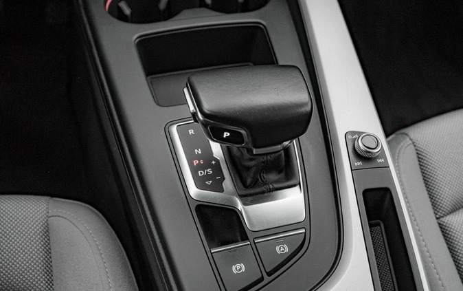 Audi A4 cena 146850 przebieg: 105228, rok produkcji 2020 z Drawsko Pomorskie małe 704